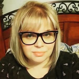 Meet your Posher, Stacy